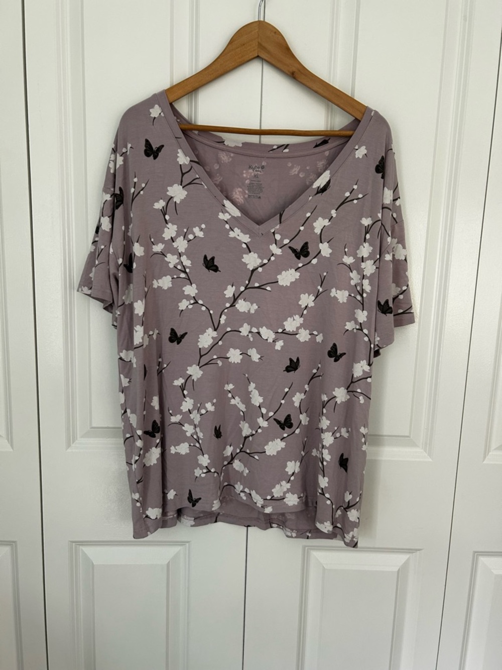 Kyte Baby women’s XL cherry blossom print short sleeve top bamboo